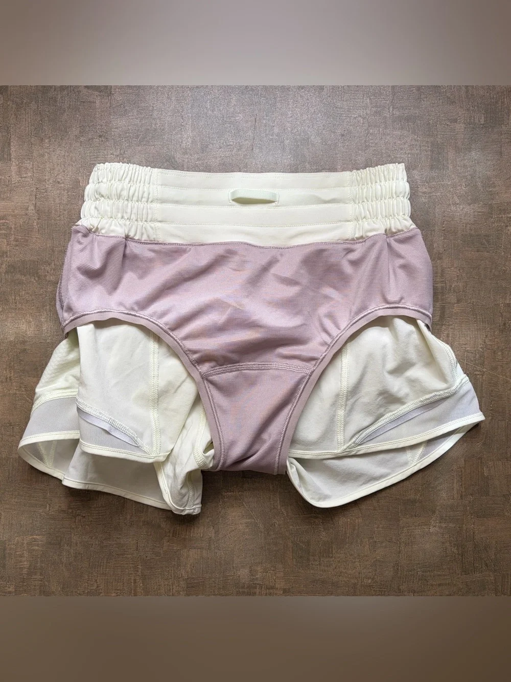 Lululemon Hotty Hot High-Rise Lined Short 2.5